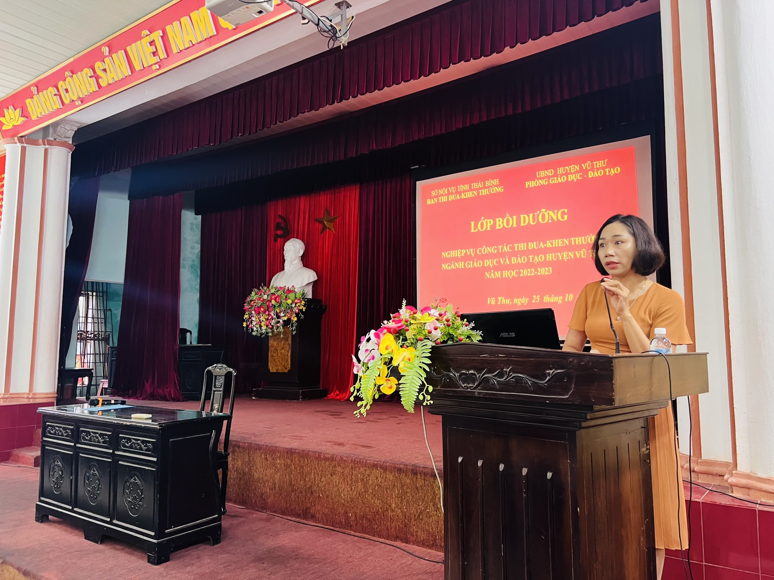 Ngành Giáo dục và Đào tạo huyện Vũ Thư: bồi dưỡng nghiệp vụ công tác thi đua, khen thưởng năm học 2022 - 2023